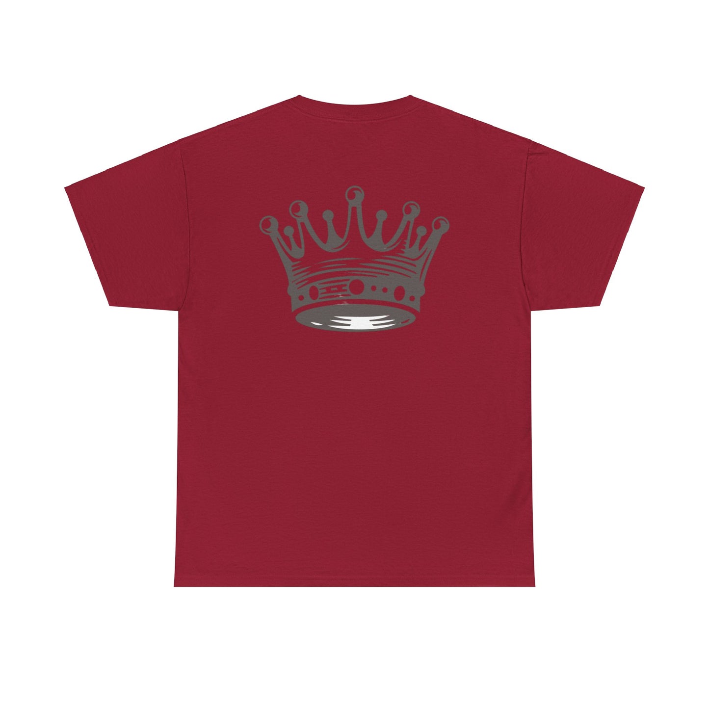 ONLY A KING CAN ATTRACT A QUEEN/ONLY A QUEEN CAN KEEP A KING FOCUSED Couples Tshirt 1