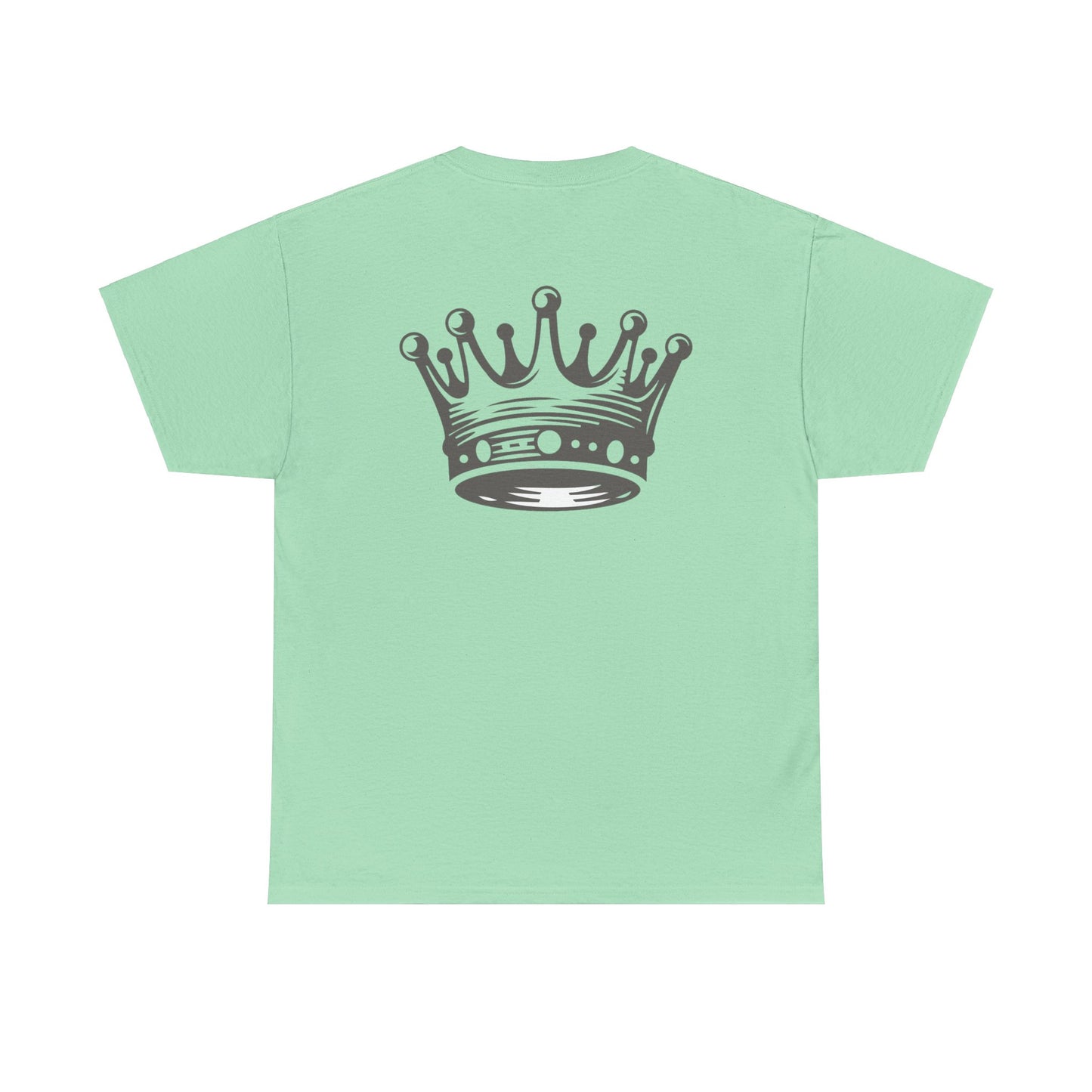 ONLY A KING CAN ATTRACT A QUEEN/ONLY A QUEEN CAN KEEP A KING FOCUSED Couples Tshirt 1