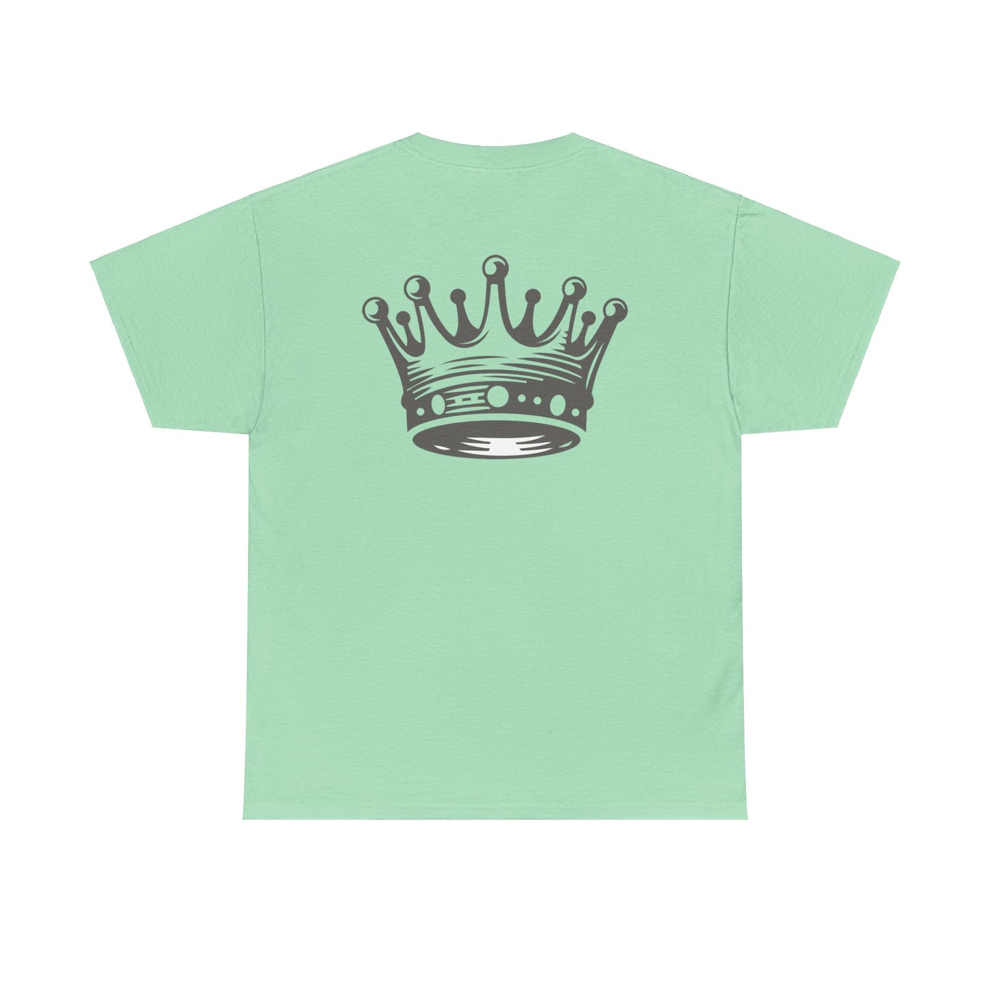 ONLY A KING CAN ATTRACT A QUEEN/ONLY A QUEEN CAN KEEP A KING FOCUSED Couples Tshirt 2